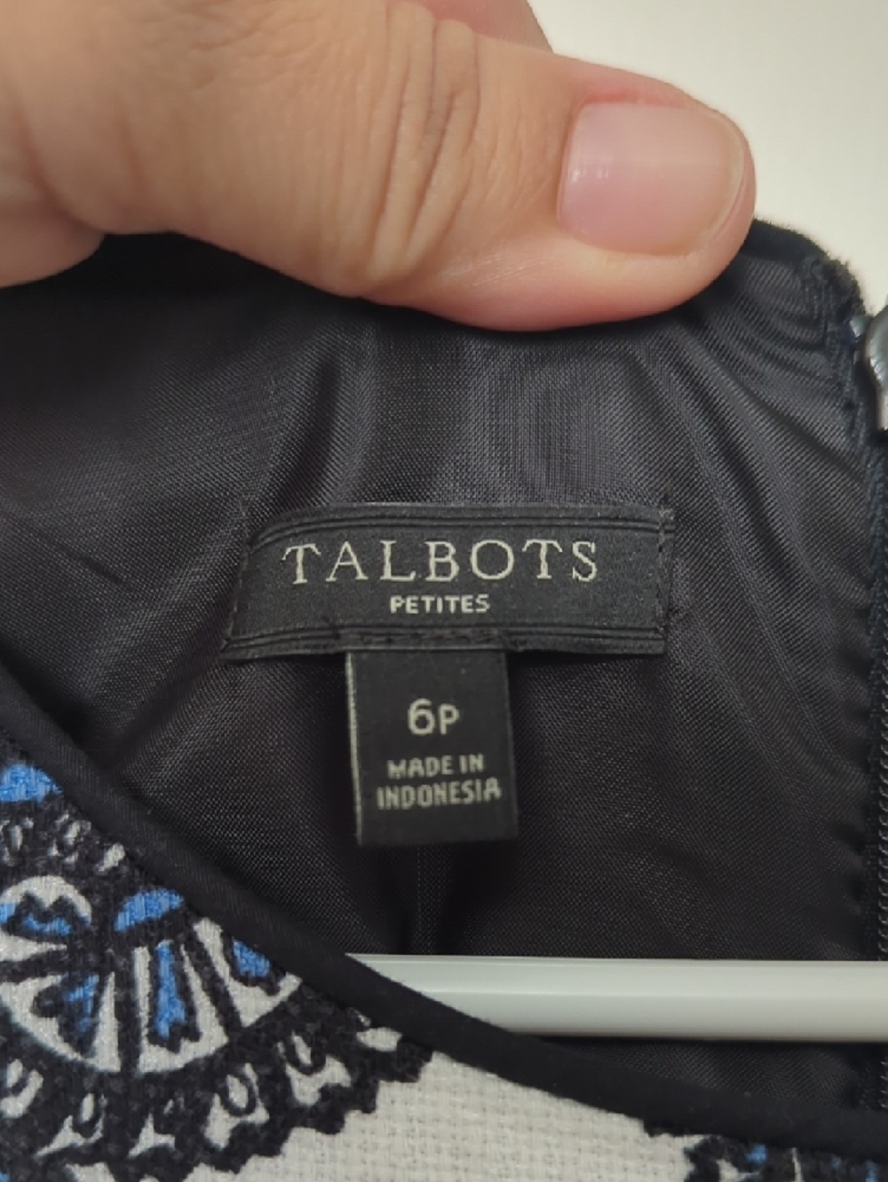 Talbots Petite 6 White and Navy Paisley Sheath Dress - Picture 4 of 7